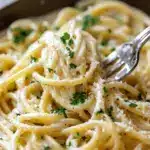 creamy garlic parmesan pasta - featured image